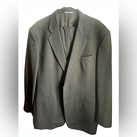 Armani Collezioni Other - Armani Collezioni Men’s Black Big & Tall suit in excellent condition size 44L.